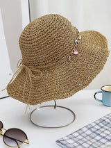 Foldable Wide Brim Straw Hat with Shell Decor